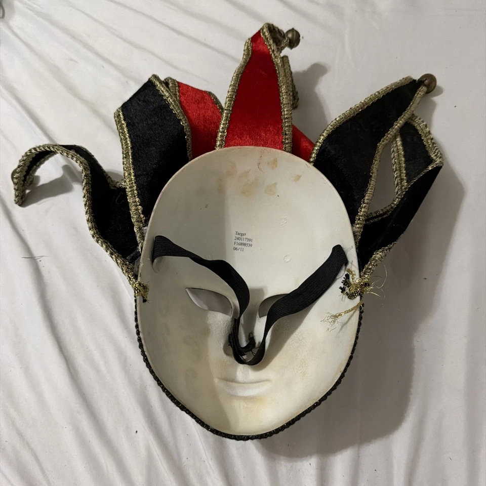 Venetian Masquerade Red/Black Gold Outline And Bells Mask - Image 2 of 3