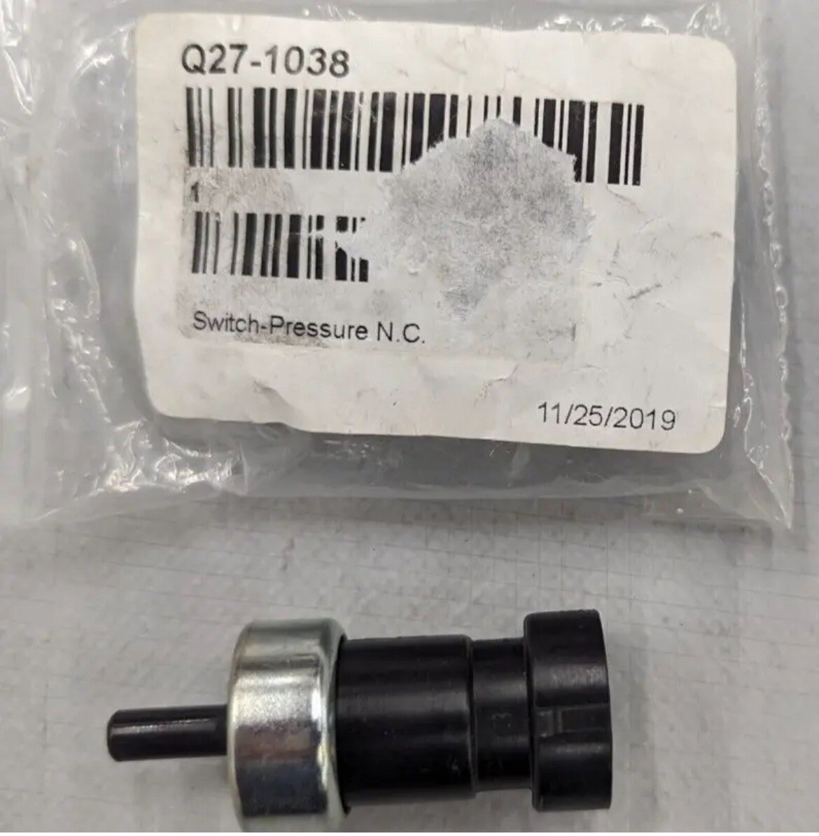 Genuine Peterbilt Paccar Pressure Switch Q16-09155 NEW. | eBay