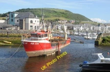 Photo 6x4 Ab-177 beached in Aberystwyth harbour A fishing trawler beached c2015