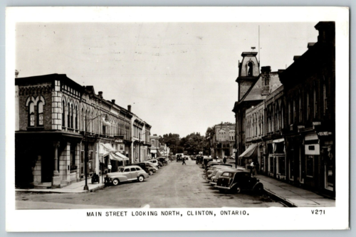 Carte postale vintage RPPC - Clinton, Ontario Canada - rue principale vue nord - Photo 1/3