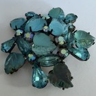 FABULOUS VINTAGE REGENCY AQUA BLUE GLASS LEAF RHINESTONE FLOWER BROOCH  — photo 2