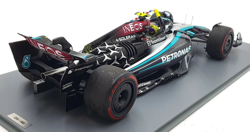 Spark 1/12 Scale 12S050 - Mercedes F1 W15 E British GP Winner #44 Hamilton - Image 2 of 4