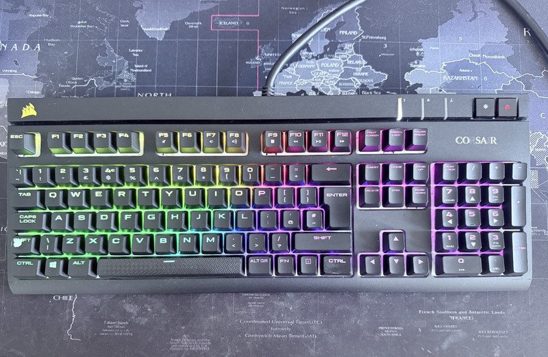 Corsair STRAFE Mechanical Gaming Keyboard — CHERRY® MX Red (UK)