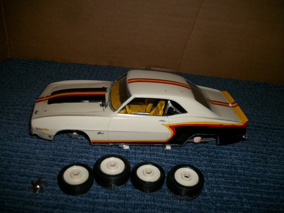 UNBRANDED VINTAGE BUILT PLASTIC MODEL CAR KIT PARTS JUNKYARD eBay
