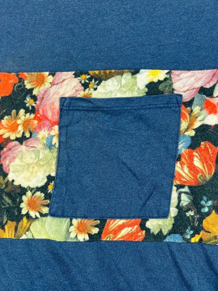 On The BYAS Mens Large Hawaiian T Shirt  Floral Top Short Sleeve - Image 2 of 4