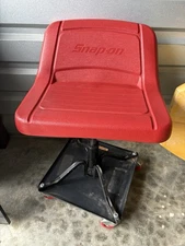 Snap-On Rolling Seat - USA Made– Mechanics Detail Creeper Red Seat