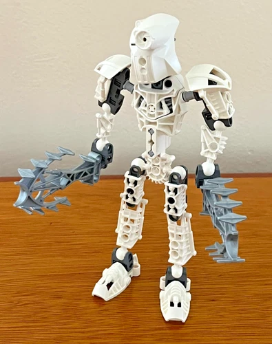 LEGO BIONICLE: TOA NUJU -COMPLETE FIGURE -NO MANUAL /TUBE - READ!