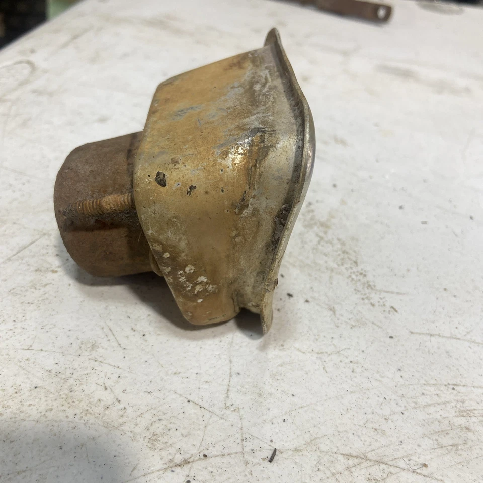 Carcasa de lámpara de parque Ford Falcon Futura Ranchero 1962-1963 Foto 2 de 4