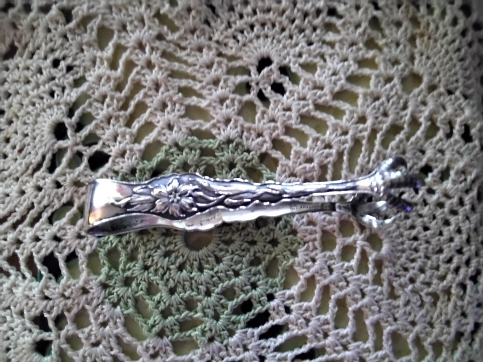 Antique Sterling Claw Sugar Tongs (No Monogram)