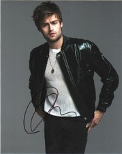 Douglas Booth Autographed Signed 8x10 Photo COA #9
