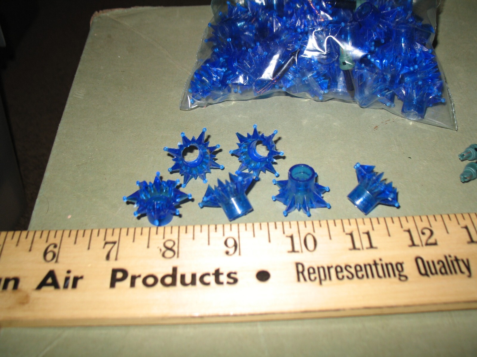 VTG CHRISTMAS TREE LIGHT COVERS BLUE ATOMIC STARBURST LOT OF 50