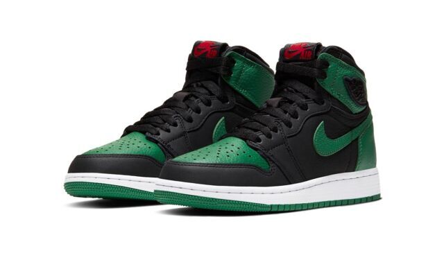 Nike Air Jordan 1 Athletic Shoe for Men 