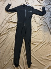 NWT NeoSport Fullsuit Full Body Front Zip Wetsuit 50 UV Shield Black Mens L