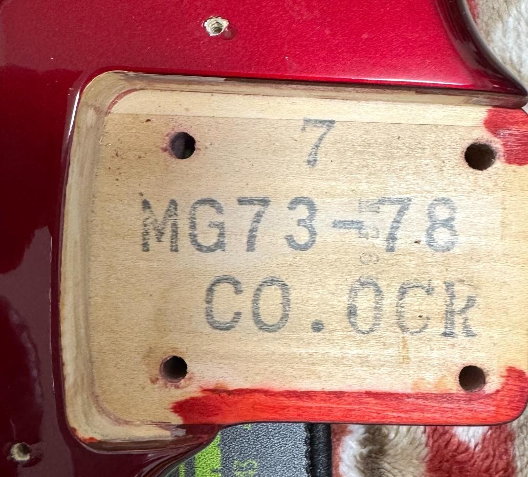 Fender Japan MG73/MH CO Mustang +エフェクター fenderjapanmustangitaku600 (9).jpg