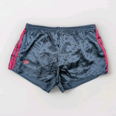 ADIDAS Glanz Nylon Shorts schwarz Sprinter Vintage Fußball Sport Running Fitness - Bild 1 von 4