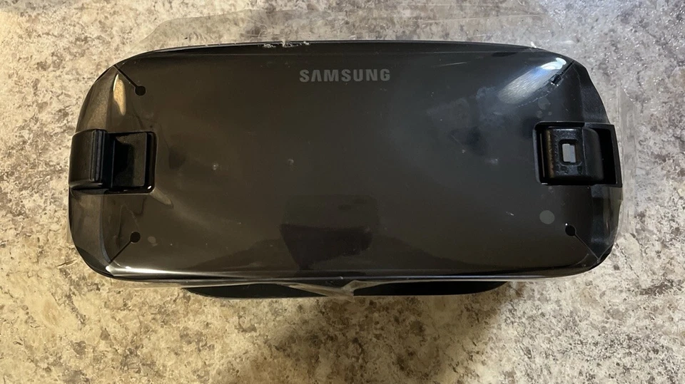 SAMSUNG Gear VR (2017 Edition) NO Controller SM-R324 Oculus Galaxy S8 S7 Note S6 - Image 4 of 4