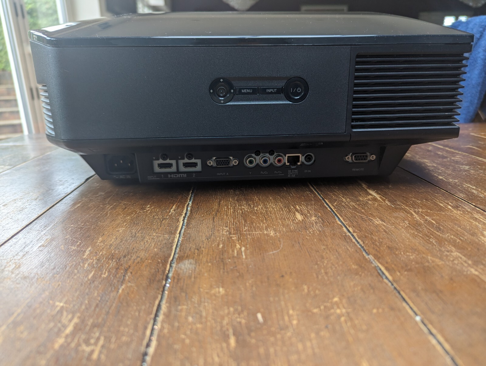 Sony VPLHW55ES Full HD 3D SXRD Home Theater Projector with Remote and