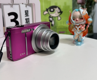 RICOH Digital Camera CX4 CMOS Optical 10.7x Zoom Wide Angle RICOH Digital Camera CX4 CMOS Optical 10.7x Zoom Wide Angle