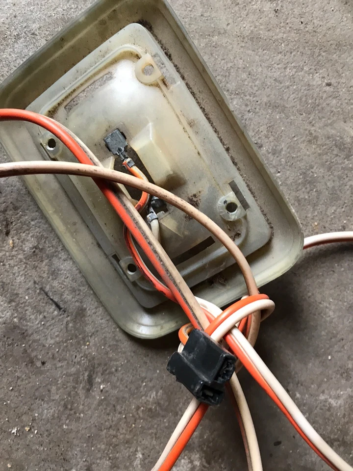 Chevelle GTO 442 1968 1969 Cutlass Skylark GS interior cúpula techo luz de cortesía Foto 3 de 3