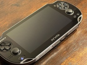 Sony PS Vita PCH-1100 Crystal Black - TESTED - CLEAN NO SCRATCHES