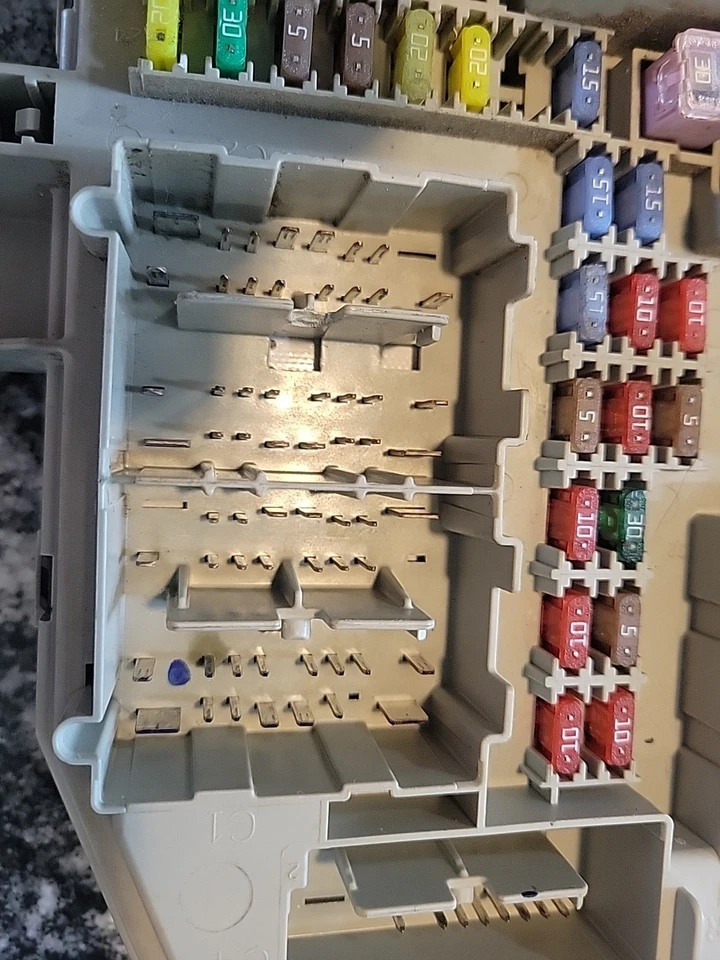 2005 05 Ford Ranger Mazda B2300 Fuse Box Relay Block BCM 5l5t-15604-ac - Image 2 of 4