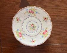 Vintage Royal Albert Petit Point Bone China Saucer 5.5" Scalloped Edge