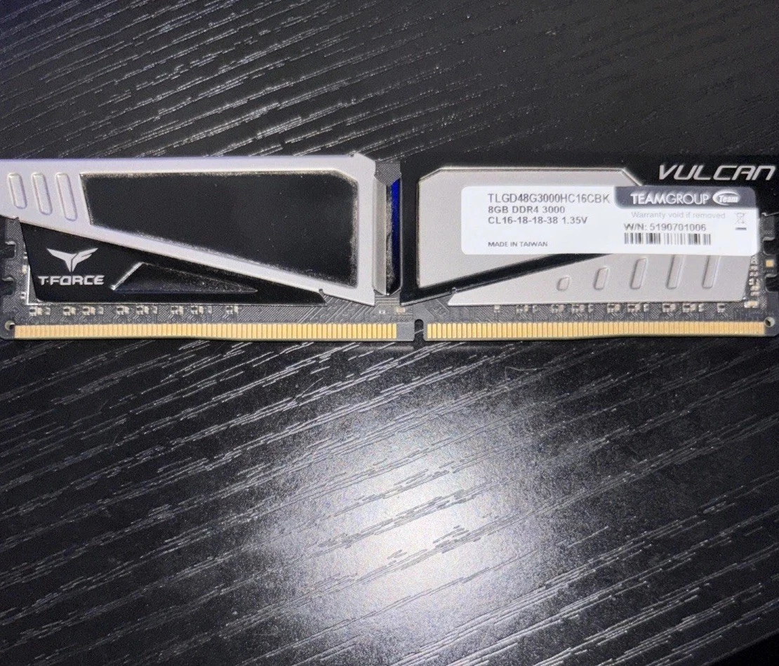 Team Group PC4-24000 (DDR4-3000) Bus Speed DDR4 SDRAM Memory (RAM