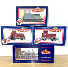 BACHMANN BRANCH LINE J72 69022 BR BLACK LATE CREST 0-6-0 LOCO WITH 3 WAGONS