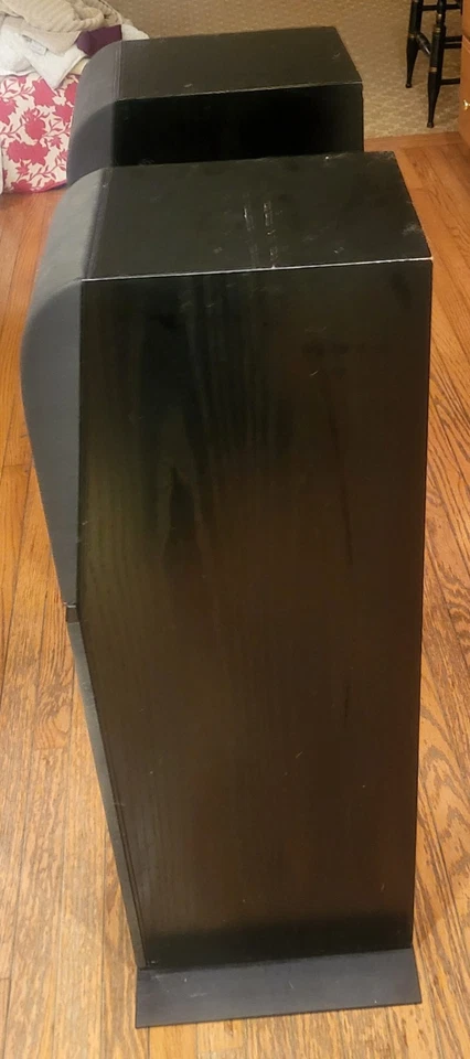 Par de Altavoces Torre JBL L5 Muy Buen Estado Usado Foto 3 de 4