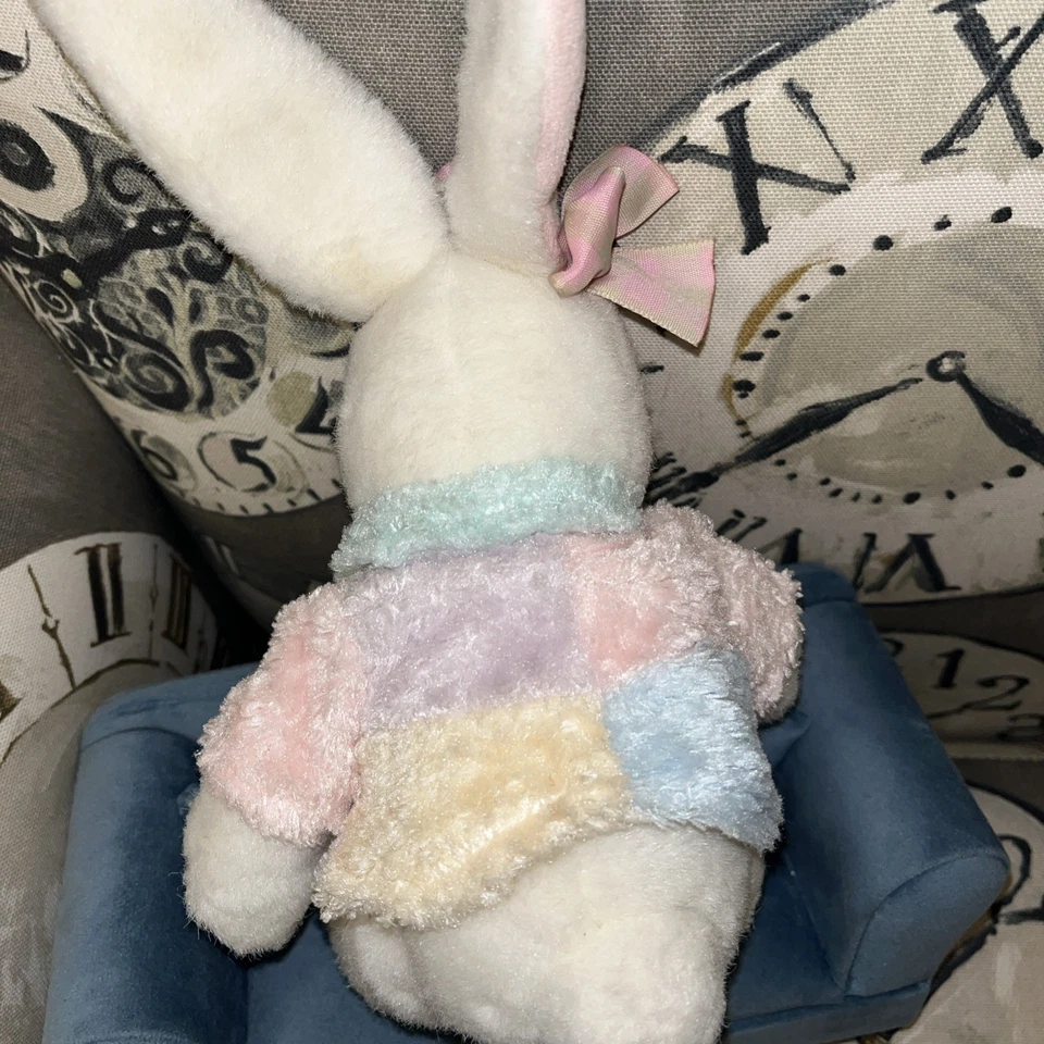 Russ Berrie White Bunny Rabbit Soft Toy Poofs - Image 4 of 4