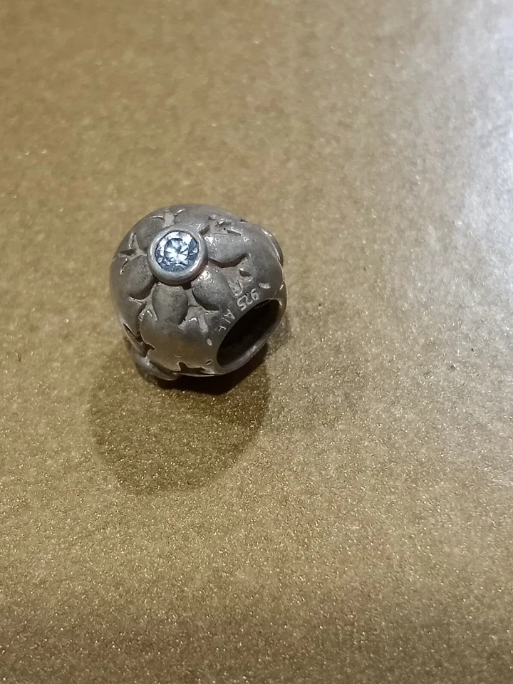 Pandora Topacio Azul Copo de Nieve Dije Foto 2 de 3