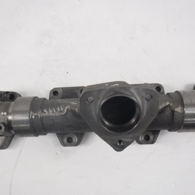 OEM Navistar International 2514916C94 Manifold For I-745 Big Bore