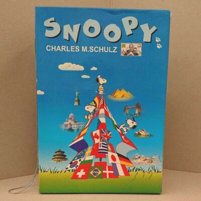 SNOOPY PEANUTS Collectable Box Figure Doll (28 bodies) wz/Box