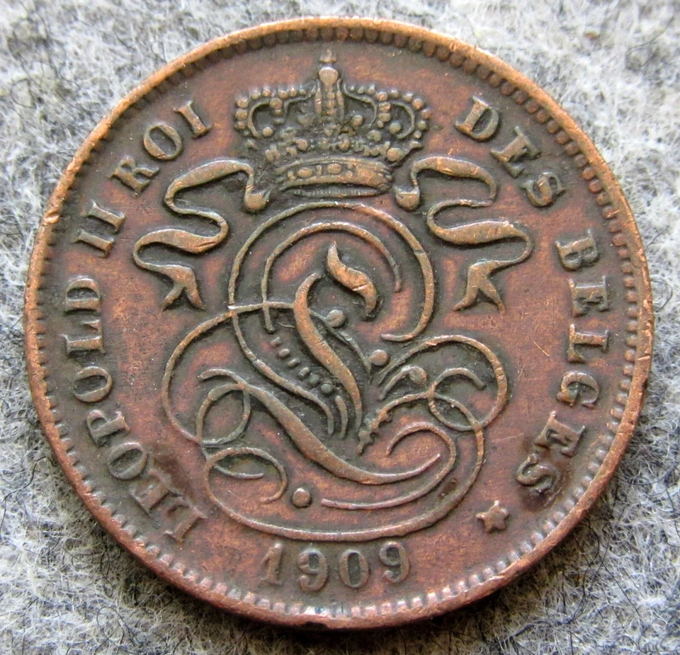 BELGIUM LEOPOLD II 1909 2 CENTIMES Lion w Paw on Constitution COPPER FRENCH Text - Image 4 of 4