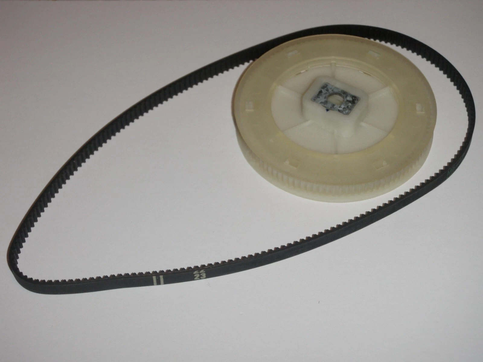 Belt + Gear for version with tensioner in Kenmore Bread Maker 48480 KTR2205