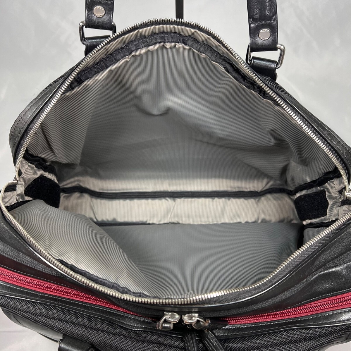 TUMI 29256D BEDFORD T-Pass Carlton Briefcase black leather TUMI 29256D BEDFORD T-Pass Carlton Briefcase black leather