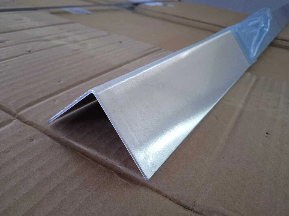 profilo barra ANGOLARE in alluminio lega EN-AW 1050 h24 - Immagine 2 di 4