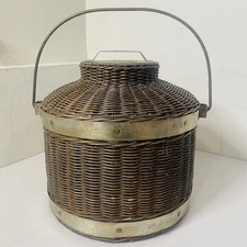 Vtg XL Basket Large Woven Handle Lid Galvanized Metal Band Rivets Display NICE
