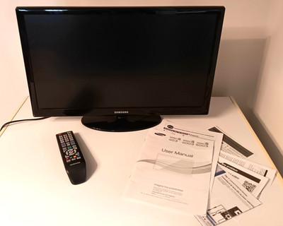 Black Samsung 22  (21.5  Viewable Screen) Full HD 1080p LED TV,  Remote & Manual