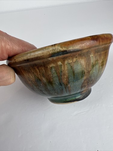 Pottery Bowl Blue Iridescent Drip Glaze Artist Signed 5.5” - Picture 10 of 12