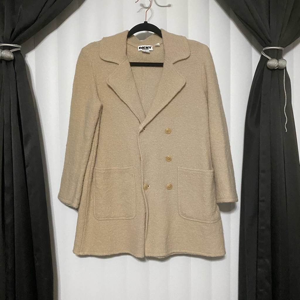 DKNY tan wool button coat Gem