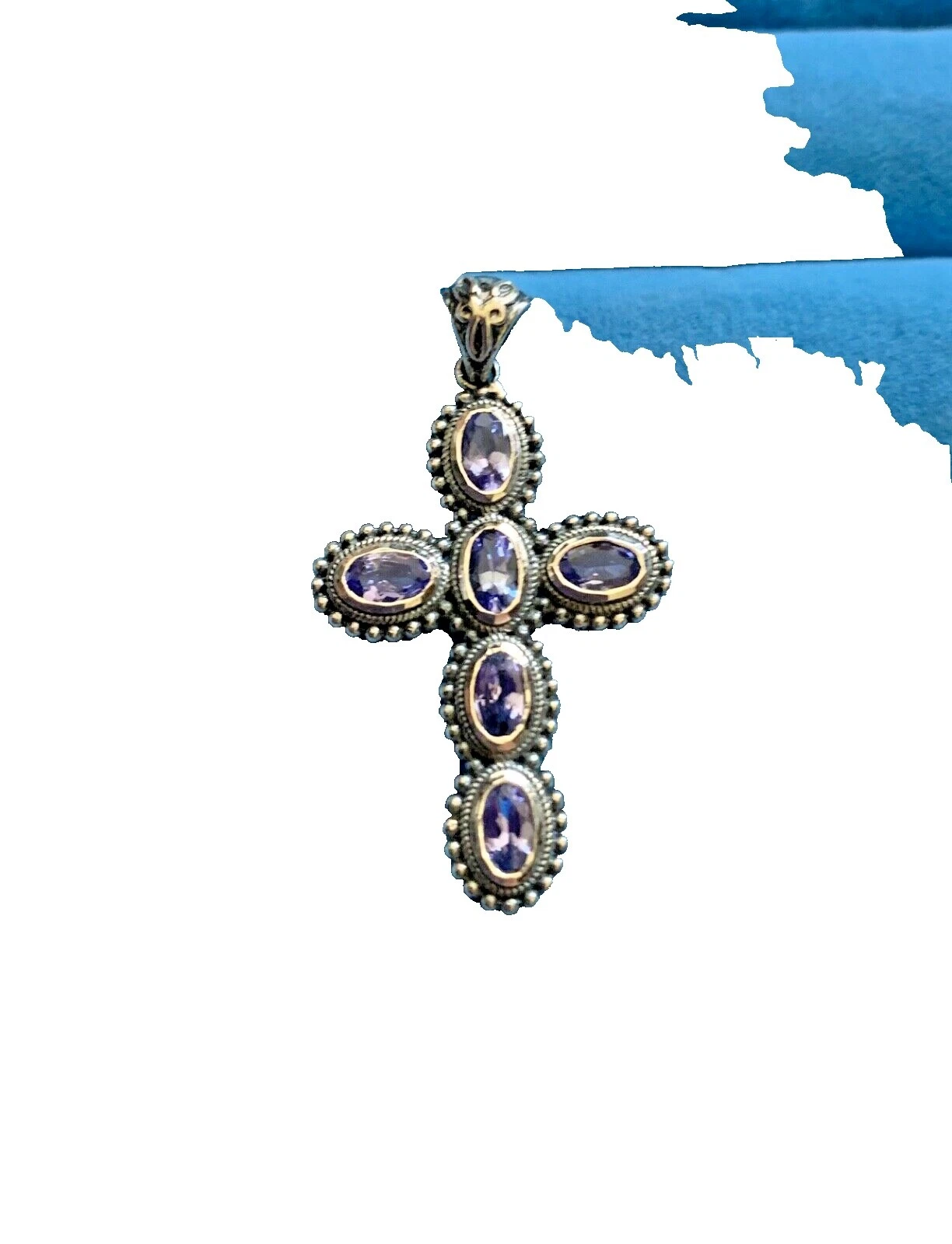 Модные ожерелья и кулоны ремесленников