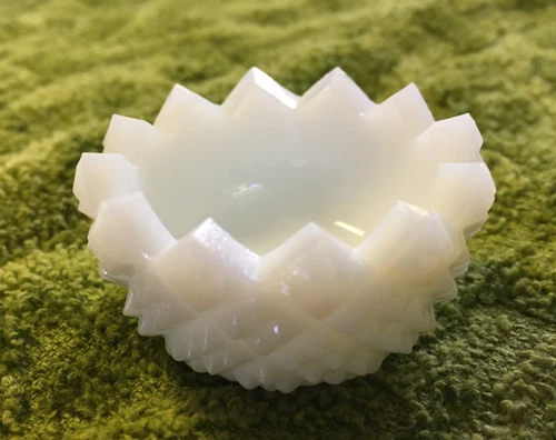 Vintage Milk Glass open Salt Cellar sawtooth rim 1.75" across  Unmarked  VGVC