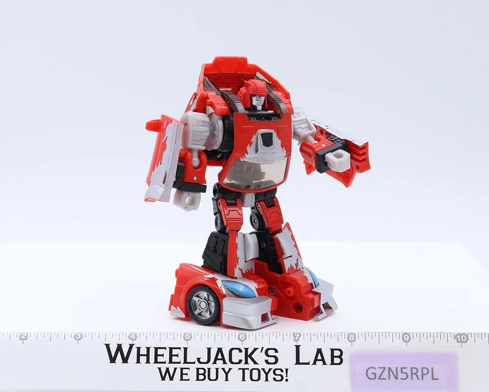 Cliffjumper W/  Upgrade Kit Complete Transformers Classics 2007 Hasbro - Image 2 of 4