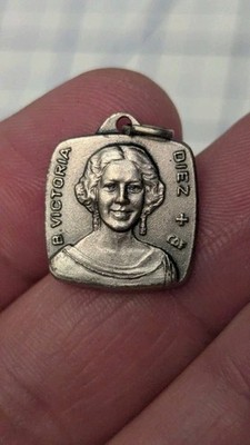Rare Victoria Diez Molica Spanish Relic Catholic Saint Relic Medal ITALY 