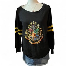 Hogwarts Crest Harry Potter Universal Studios sweatshirt top included only