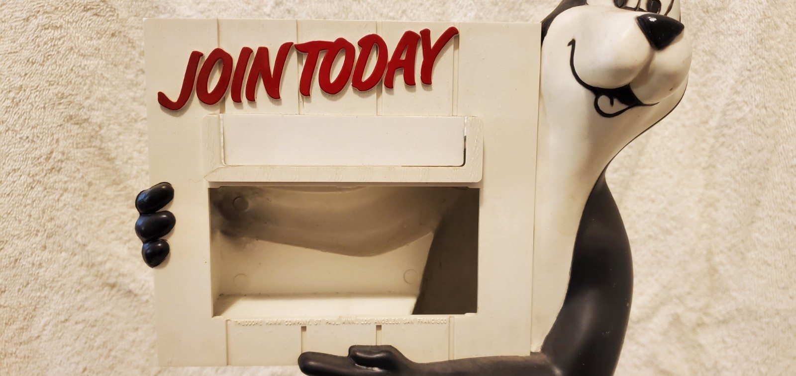 1972 HAMM'S BEAR "JOIN TODAY" BEER DRINKING BROTHERHOOD DAILY CALENDAR SIGN 