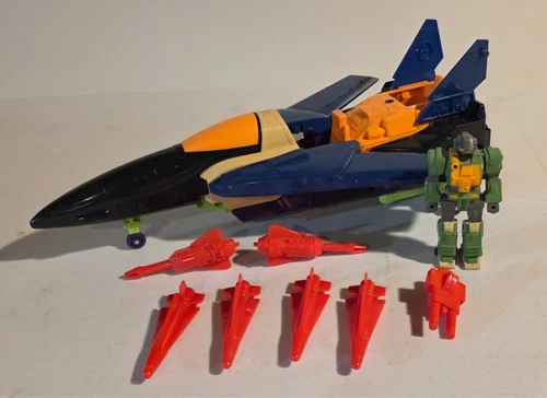 Action Masters Gutcruncher Jet 100% Complete Vintage  Transformers Action Figure