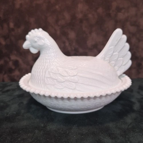 Vintage White Glass Hen on Nest Covered Dish Beaded Edge 7" Farmhouse Decor