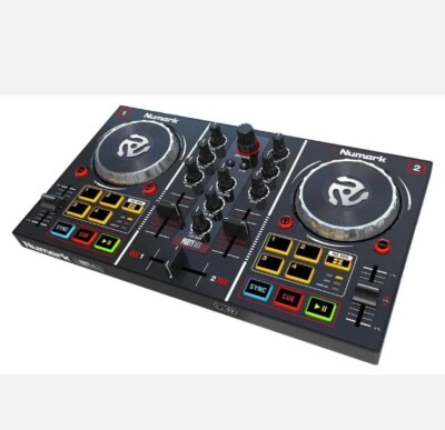 Numark Party Mix - Zweikanal Plug-and-Play DJ Controller für Serato DJ Intro W